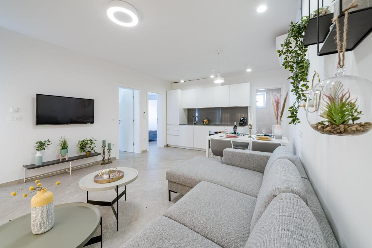 Apartments Villa Poco Loco Mlini Kültér fotó